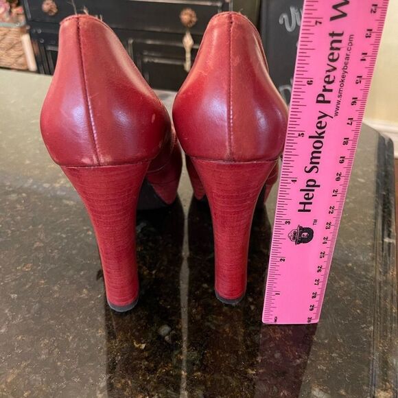 GUESS Vtg Wood Block Leather Heels Sz 8.5 - Picture 10 of 11